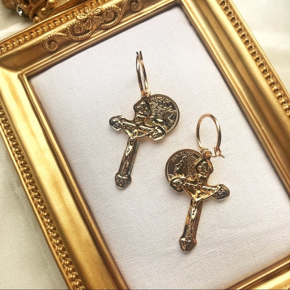 Gold Pendant Coin and Cross Religious Earrings - Picture 4 of 7